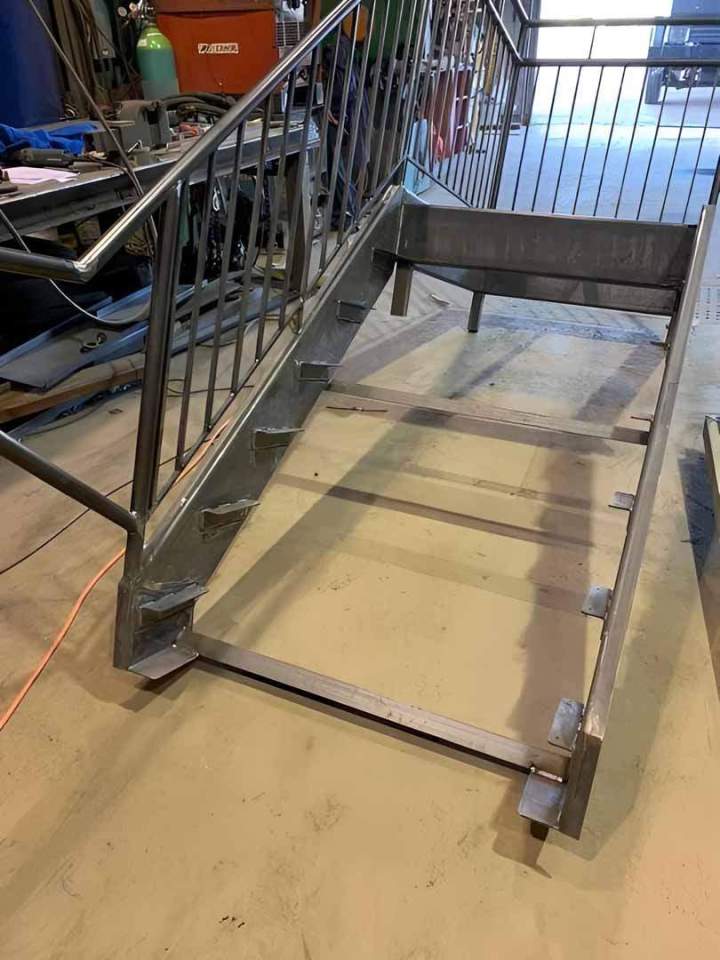 Atelier de fabrication d'escaliers métalliques Québec